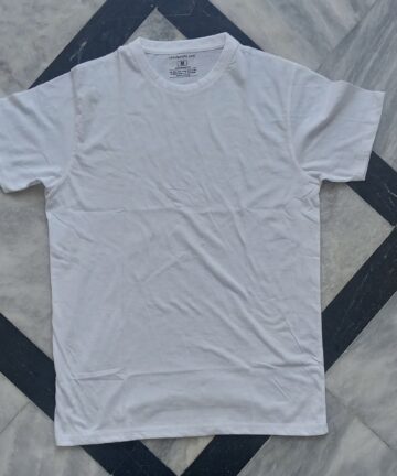 Men white T-shirt